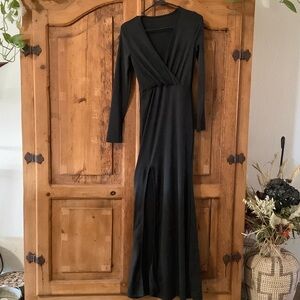Elegant Black Maxi Dress